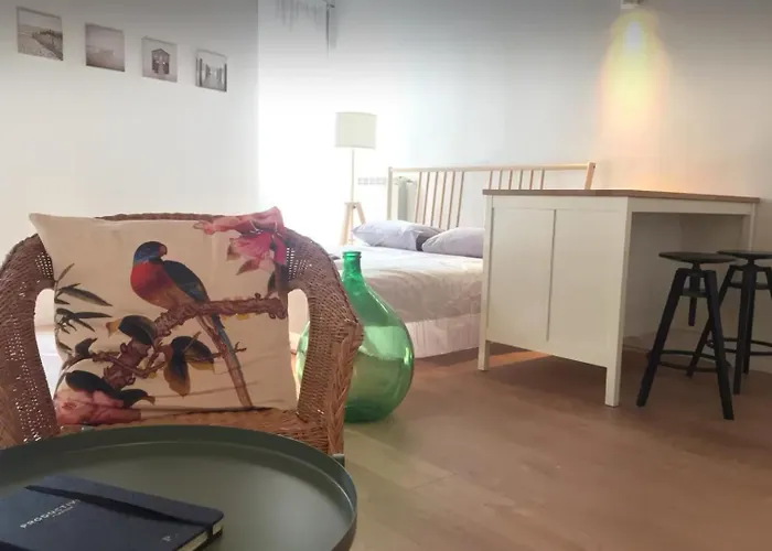 アパート Adorabile E Accogliente Mini A 300m Dalla Loggia ブレシア