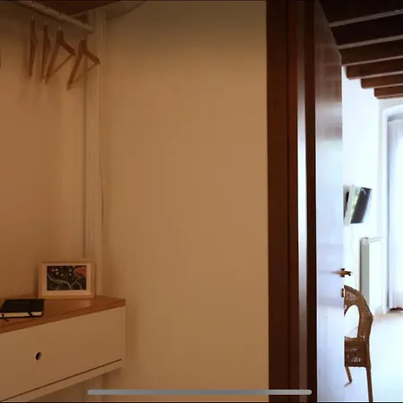 Adorabile E Accogliente Mini A 300m Dalla Loggia Apartamento